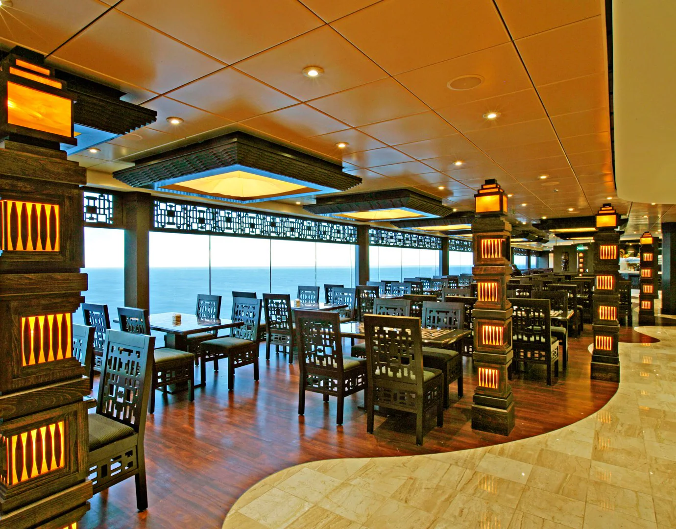 Restaurang ombord på MSC Fantasia